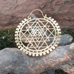 Taras-World-agent-handicraft-Ram-Sharma-brass-jewellery